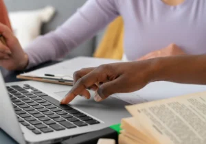 Accompagnement-aux-démarches-en-ligne